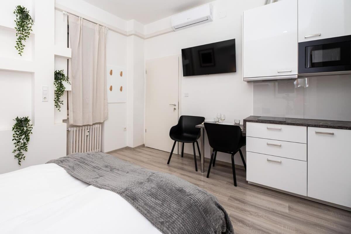 Extra Central - New - Charming Studio Budapest Exterior photo