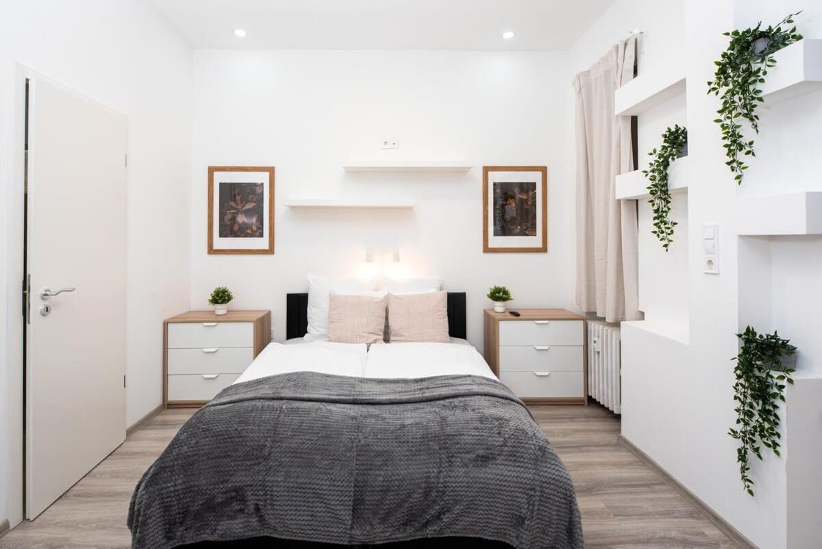 Extra Central - New - Charming Studio Budapest Exterior photo